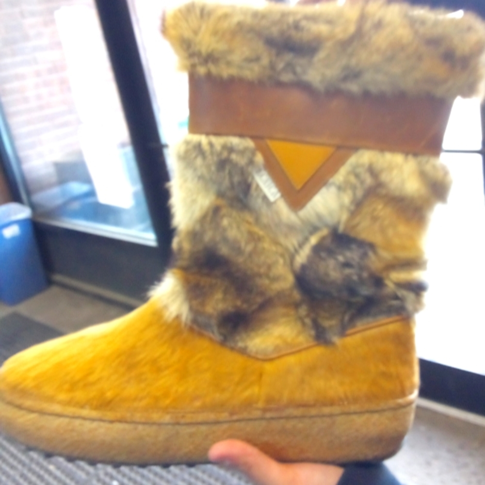 Vintage Italian Real Fur Boots - Picture 1 of 4